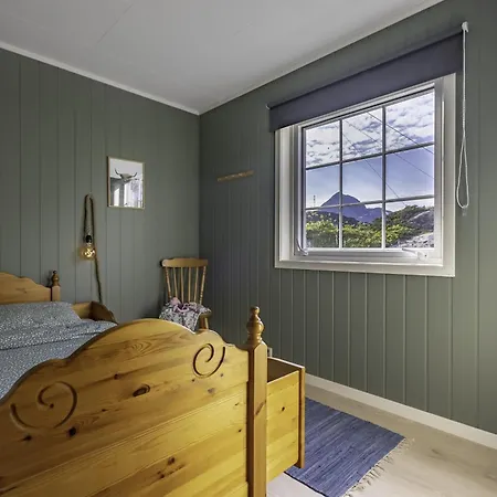 Sundet Lofoten - Fjell- Og Havutsikt Holiday home