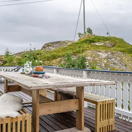 Sundet Lofoten - Fjell- Og Havutsikt