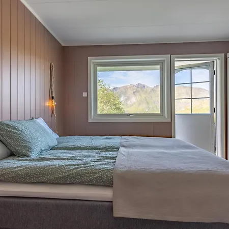 Sundet Lofoten - Fjell- Og Havutsikt Holiday home