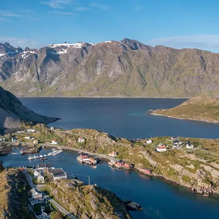Sundet Lofoten - Fjell- Og Havutsikt Semesterbostad *