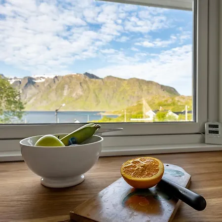 Holiday home Sundet Lofoten - Fjell- Og Havutsikt Ramberg