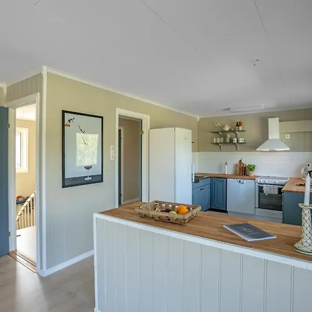 Holiday home Sundet Lofoten - Fjell- Og Havutsikt Ramberg